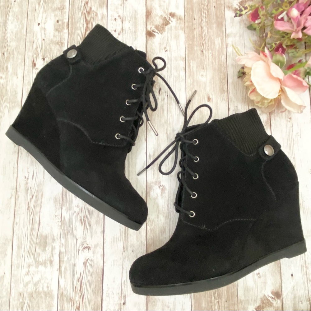MICHAEL Michael Kors “Carrigan” Black Suede Wedge Lace Up Booties 8.5 - Picture 3 of 16